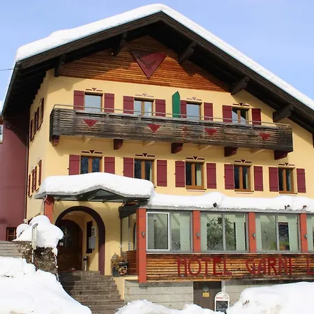 ゲストハウス Lilie / Garni