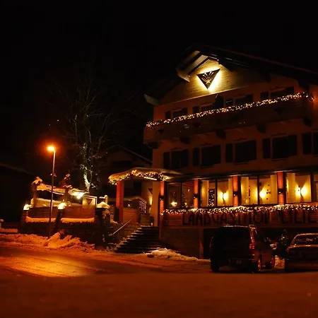 ゲストハウス Lilie / Garni 3*