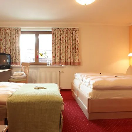 Lilie / Garni 3* ロイテ