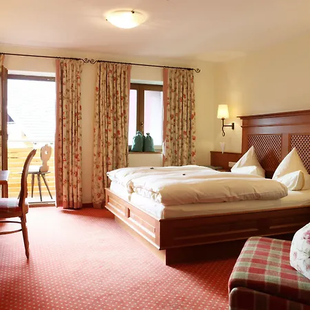 ゲストハウス Lilie / Garni 3*