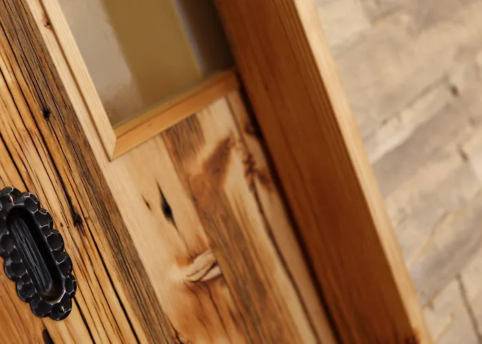 Konukevi Lilie / Garni 3*